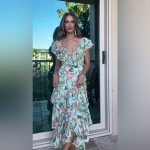 ❤️‍🔥Firm Price❤️‍🔥 WAYF floral ruffle tiered dress